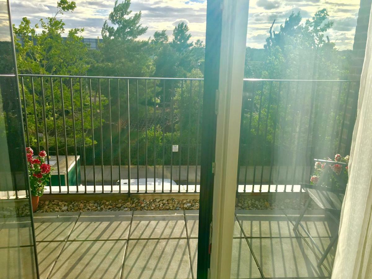 2-Bedrooms Apartment, Lounge, Balcony Londen Buitenkant foto